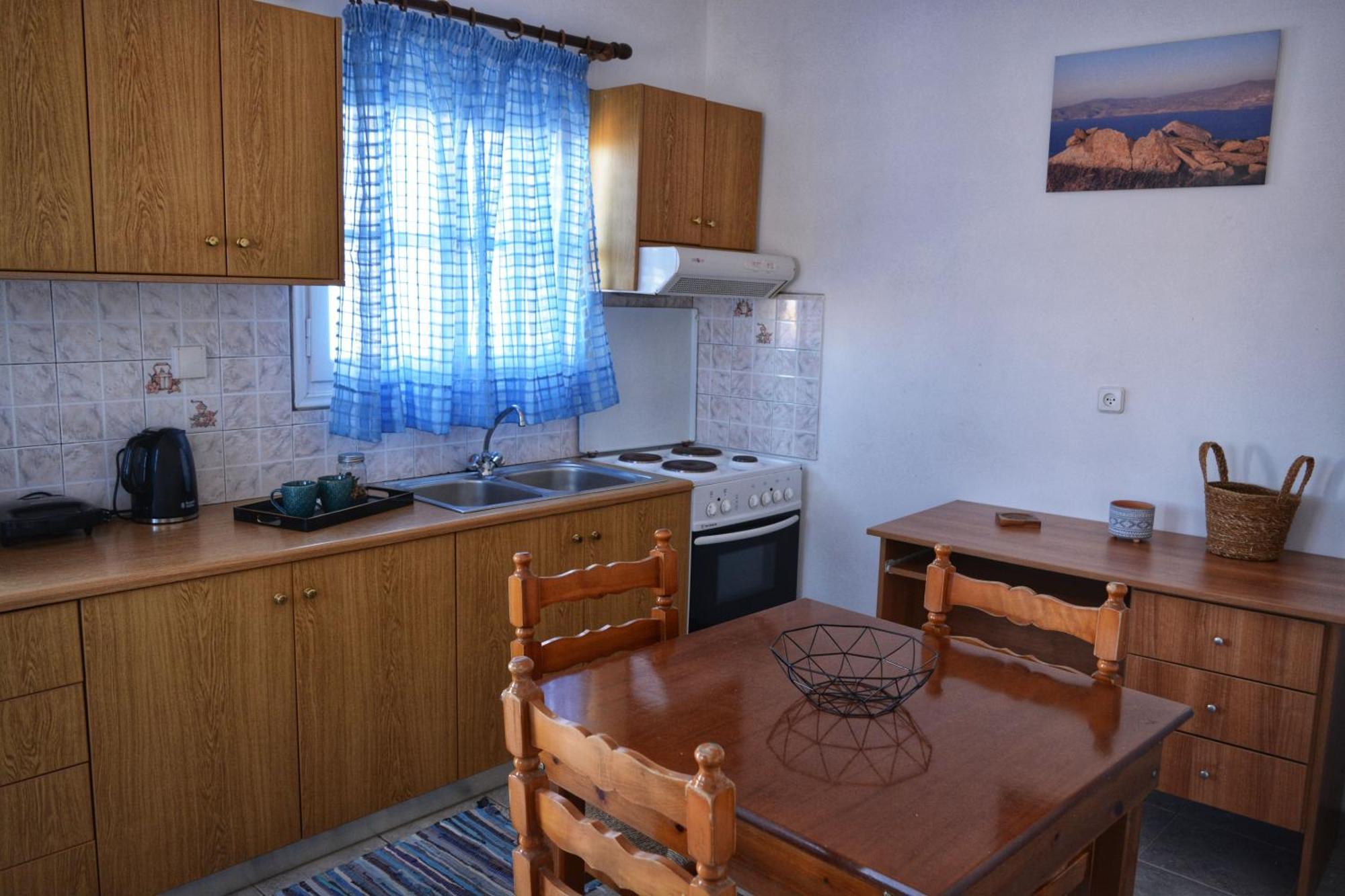 Anatoli Apartment *