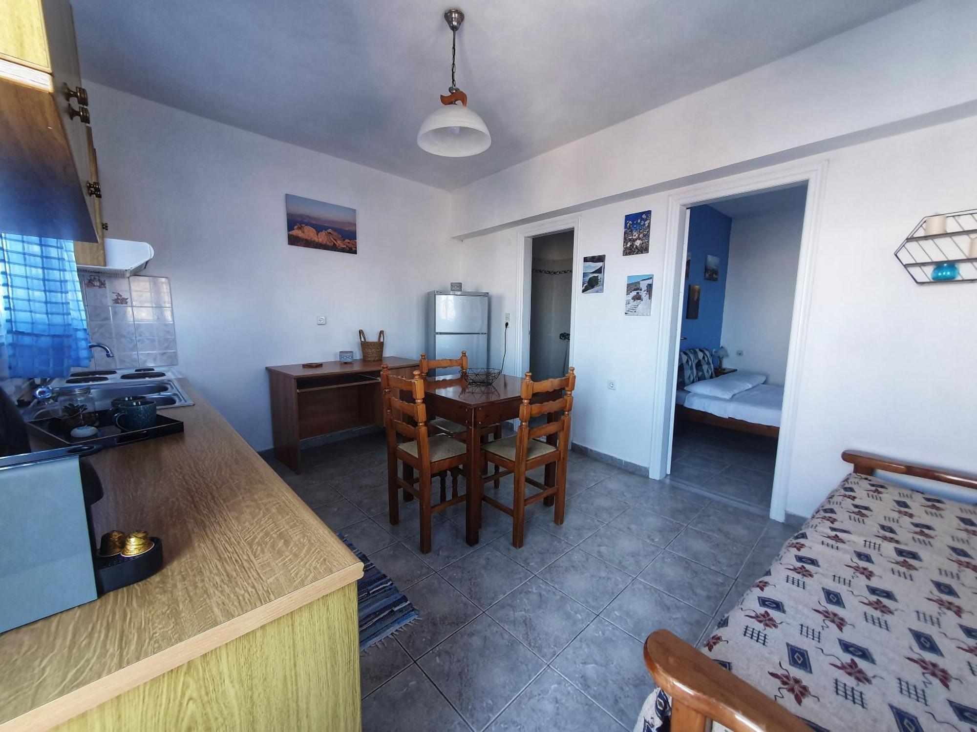 Anatoli Apartment *